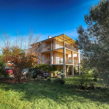 Condrieu Comme A La Maison كوندريو المظهر الخارجي الصورة